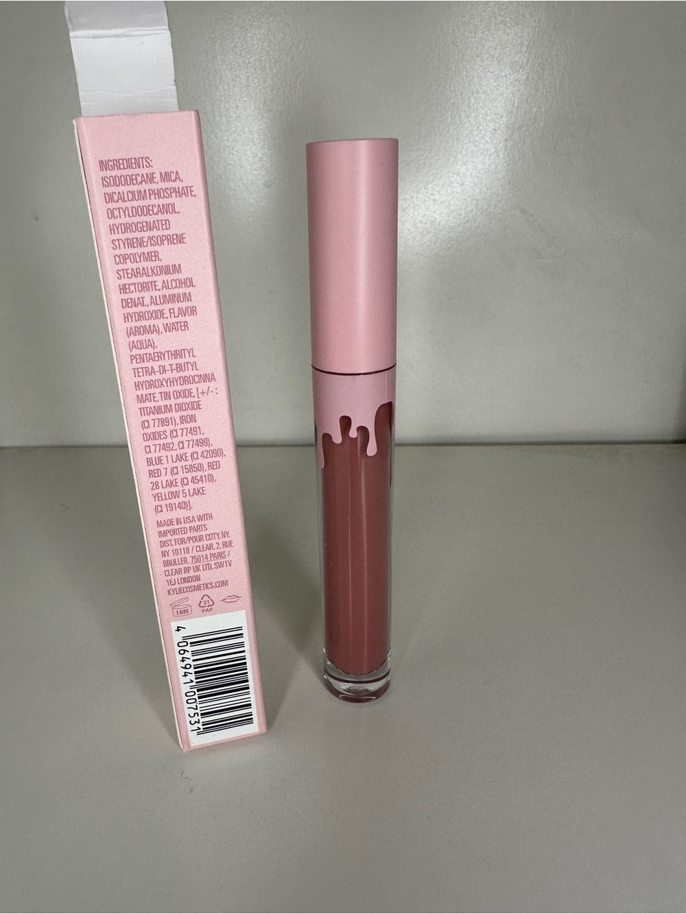 Kylie Cosmetics Matte Liquid Lipstick - 309 Bunny - Picture 2 of 4